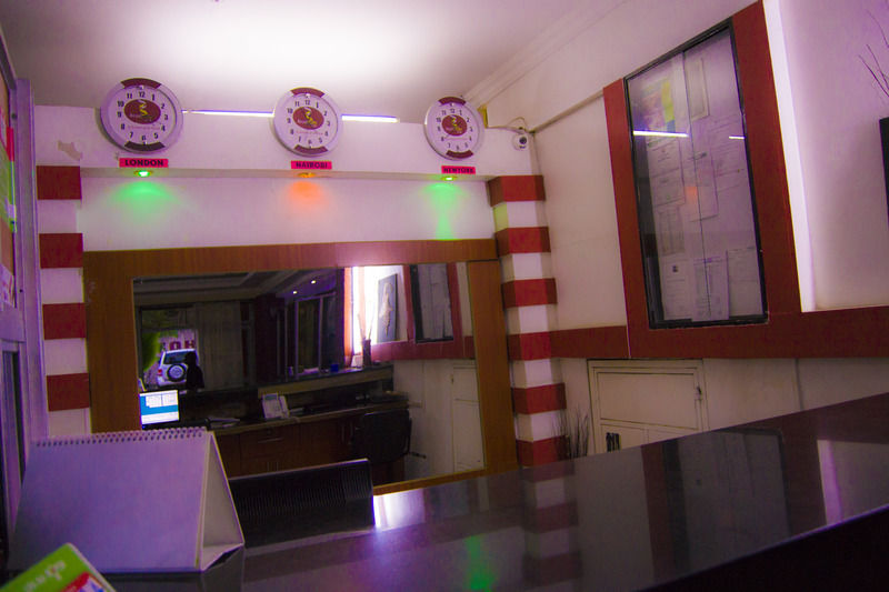 Royal City Dubai Complex Kisumu Exteriér fotografie