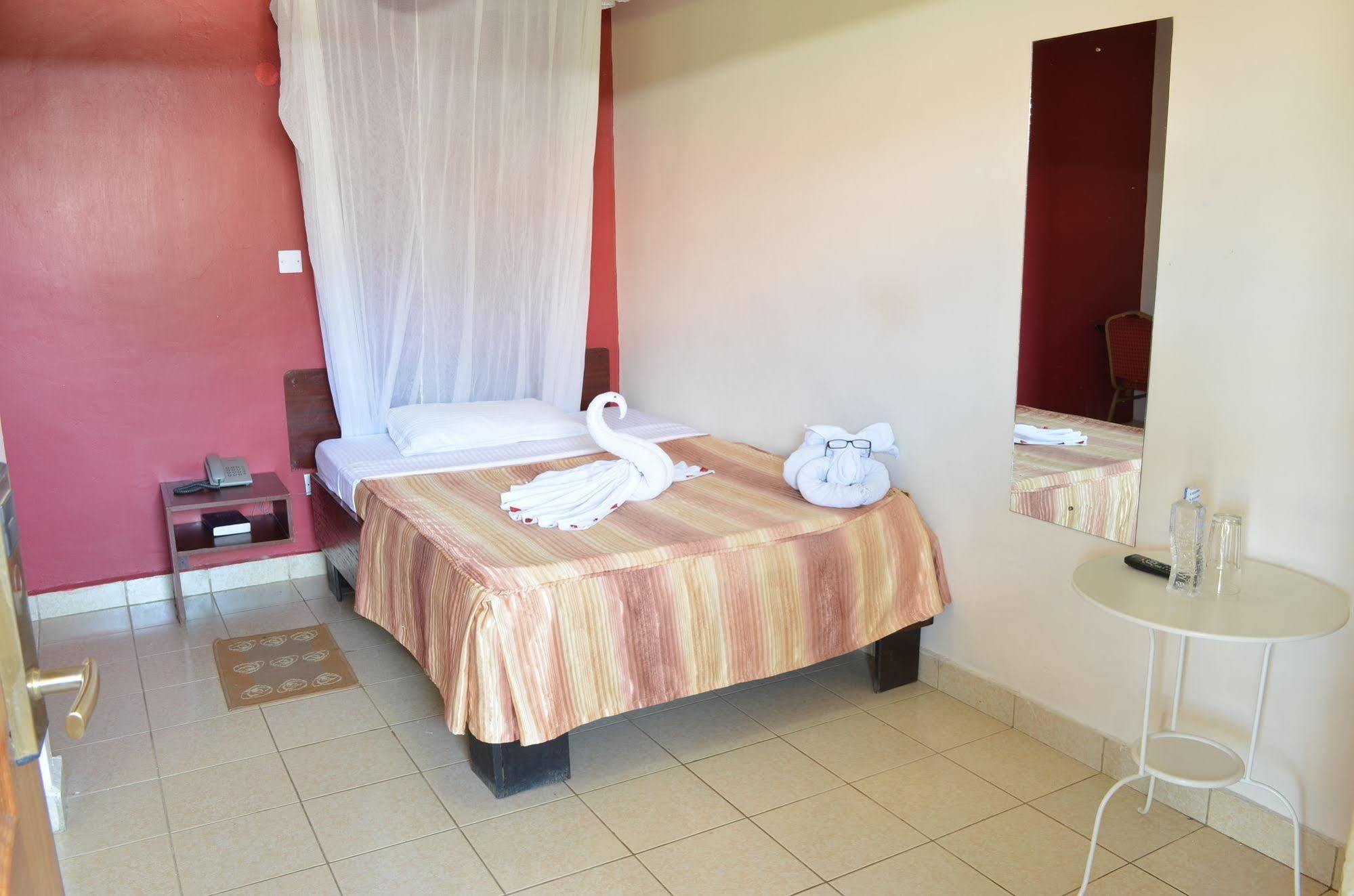 Royal City Dubai Complex Kisumu Exteriér fotografie