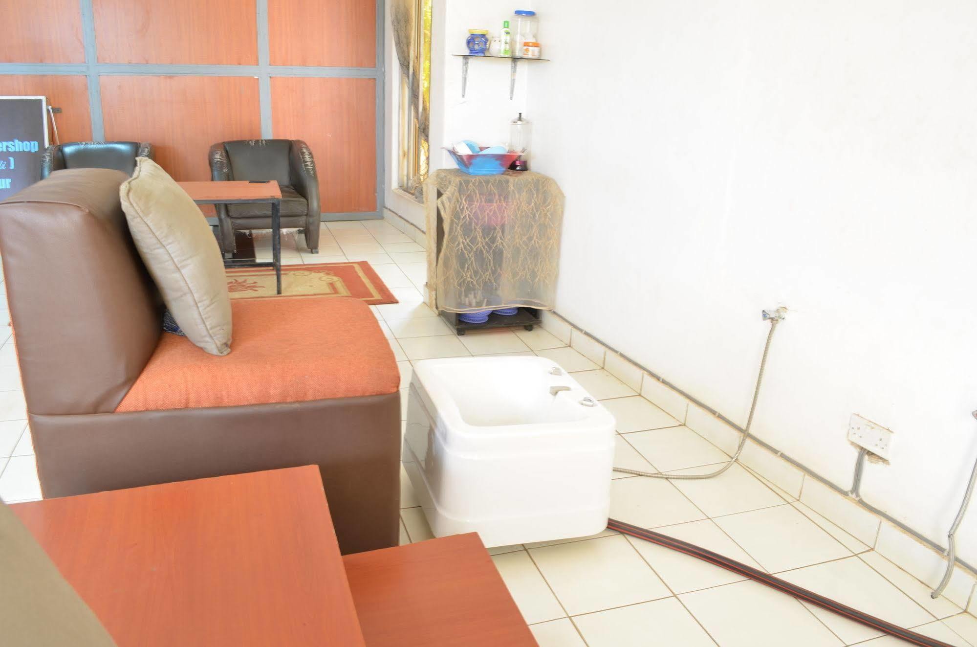 Royal City Dubai Complex Kisumu Exteriér fotografie