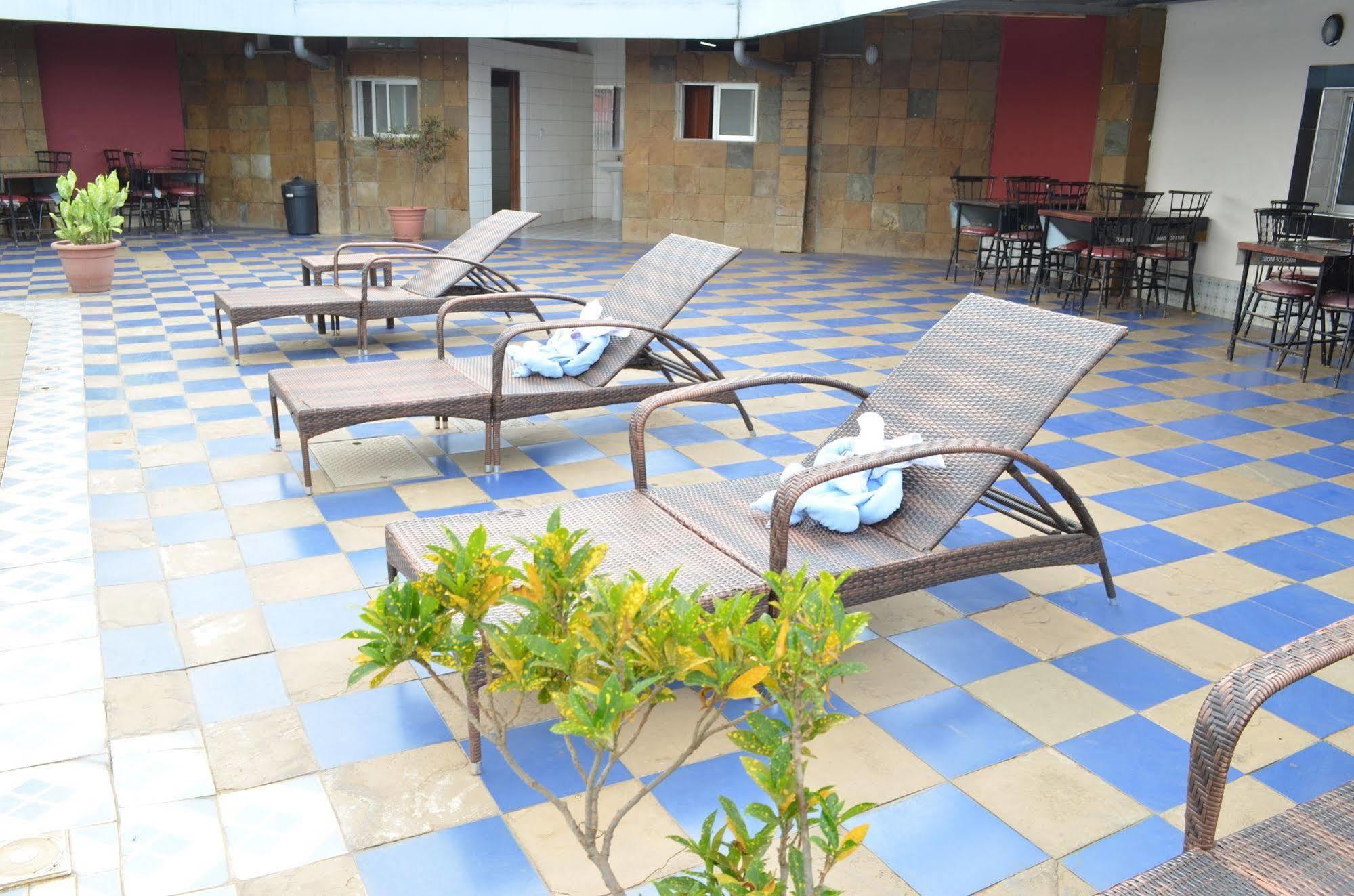 Royal City Dubai Complex Kisumu Exteriér fotografie